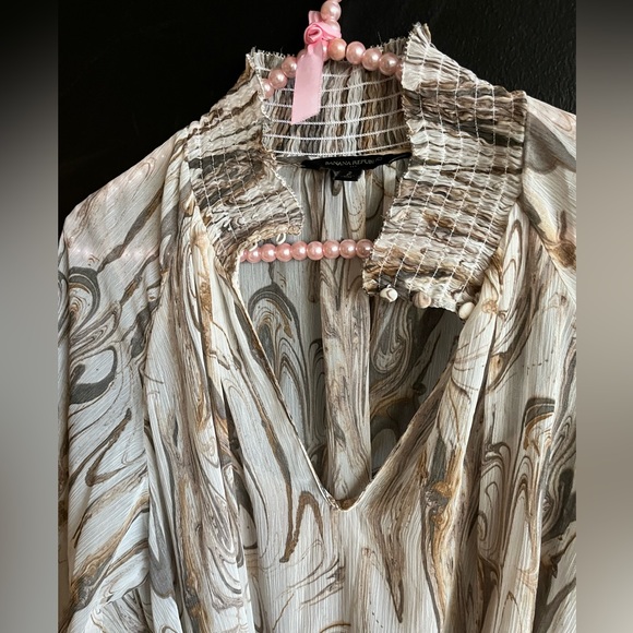 Banana Republic free flowing printed dress with matching belt - Picture 2 of 3